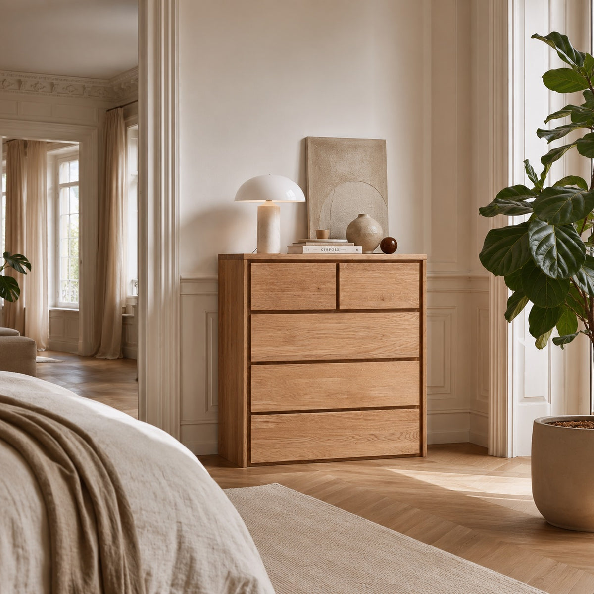 Heimdal meubelmakerscommode/dressoir van massief FSC-eikenhout met 2 kleine en 3 grote laden, met natuurolie, van Organic Sleep – B88 x H100 x D42 – wordt gemonteerd geleverd